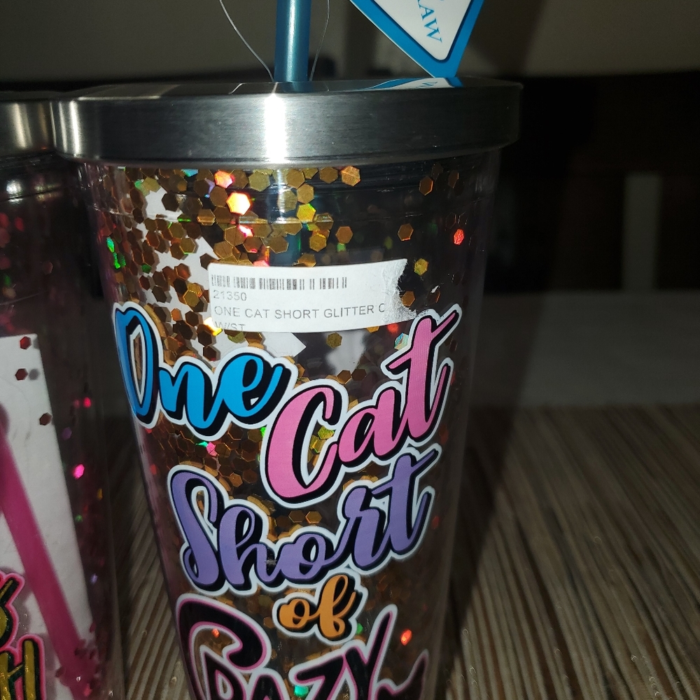 Two Nurse LG Cup - Picture 3 of 3